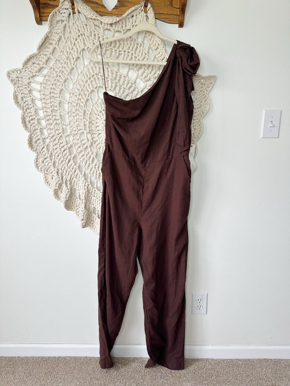 NEW Happy Nature Chocolate Brown One Shoulder Linen Blend Jumpsuit Size 10